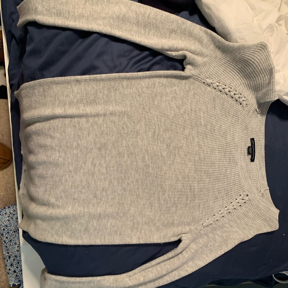 American Eagle sweater